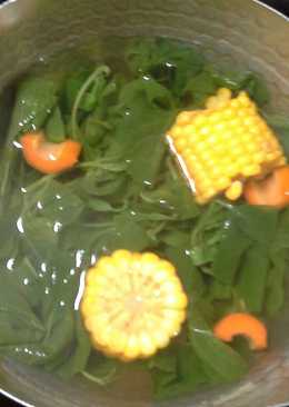 Sayur bening bayam jagung manis