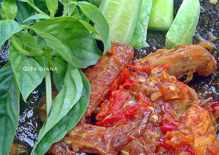 Ayam Penyet Pedas Manis Ayam Penyet Pedas Manis
