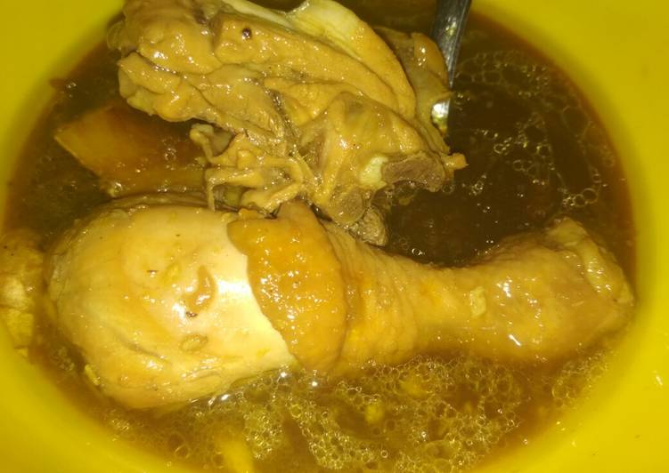 resep lengkap untuk Ayam kuah kecap ala windy