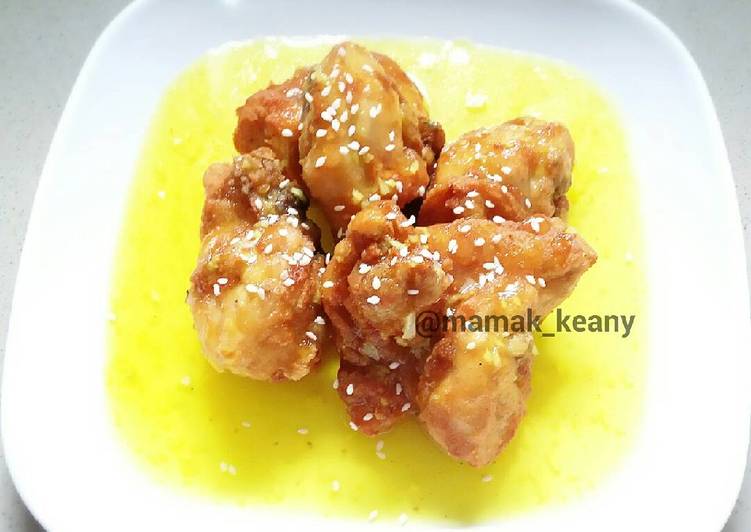 Resep Ayam Goreng Krispi Saus Lemon Bawang Putih - Yulita Rivani
| @mamak_keany