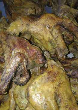 Bebek ungkep bumbu kuning