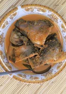 Gulai ikan mas masakan padang