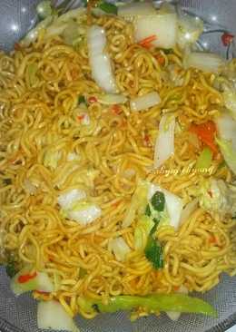 Mie goreng jawa pedas / mie tek tek pedas