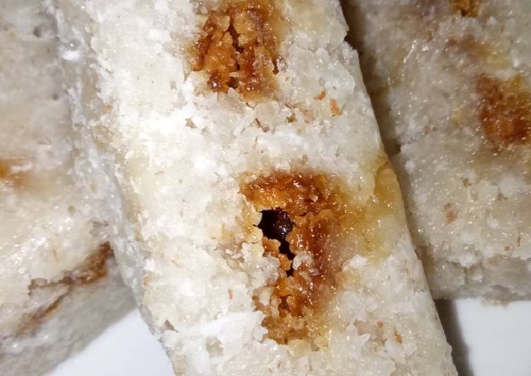 gambar untuk cara membuat Kue utri singkong, tanpa bungkus daun pisang