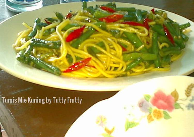 resep makanan Tumis Mie Kuning