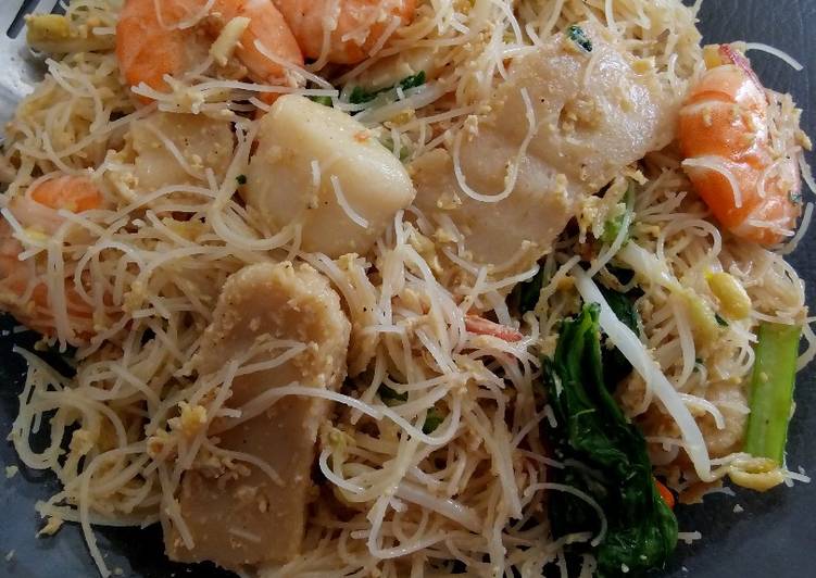 Resep Bihun Goreng Seafood oleh titinsirait - Cookpad