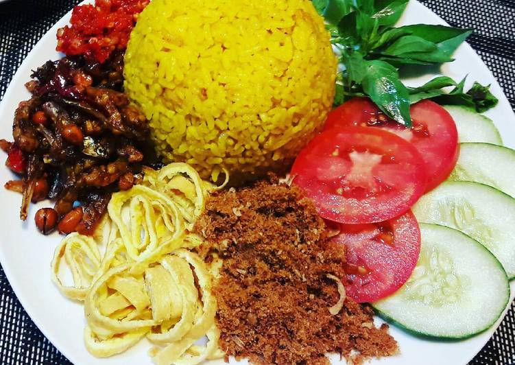 resep makanan Nasi Kuning Rice Cooker ala Chef Restu1