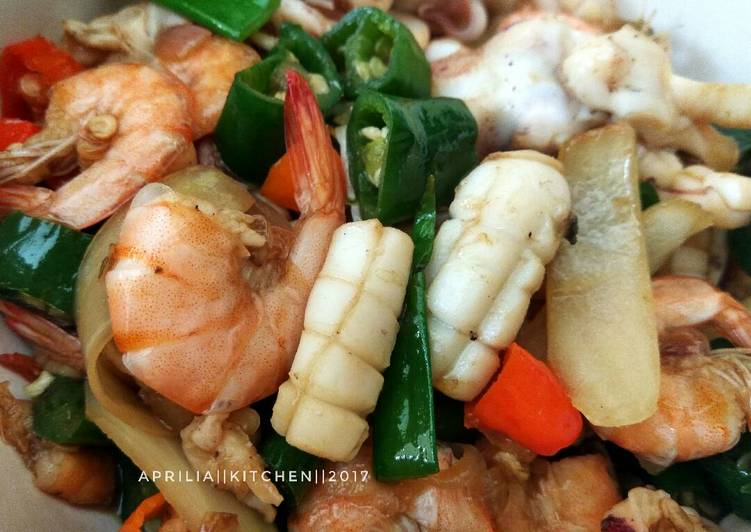 resep masakan Tumis cumi udang cabe ijo