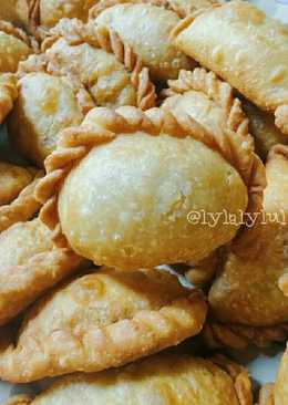 Pastel Isi Ragout + Telur