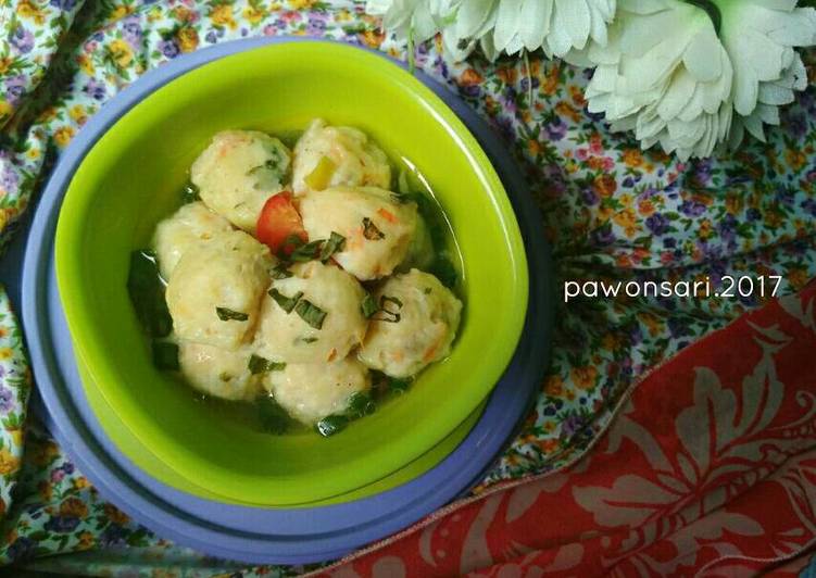 bahan dan cara membuat Bakso Ayam Wortel