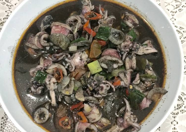 resep lengkap untuk Cumi hitam pedas