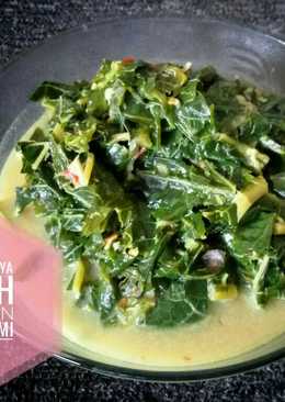 Daun Pepaya Kuah Santan