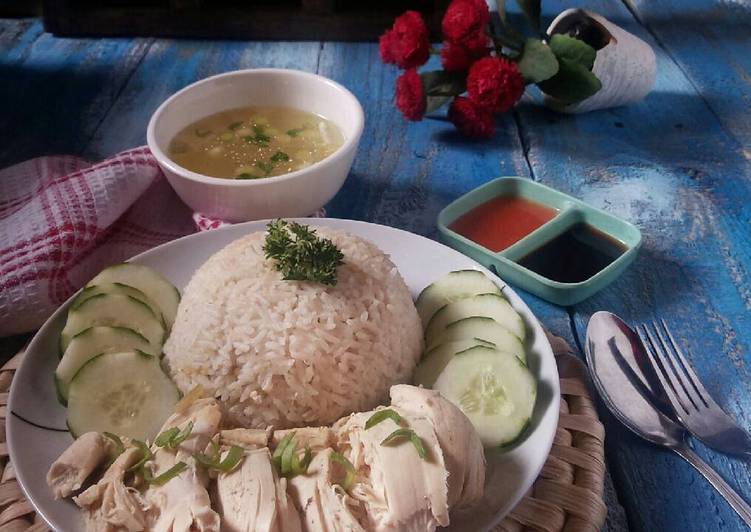 bahan dan cara membuat Hainan Chicken Rice dengan rice cooker
