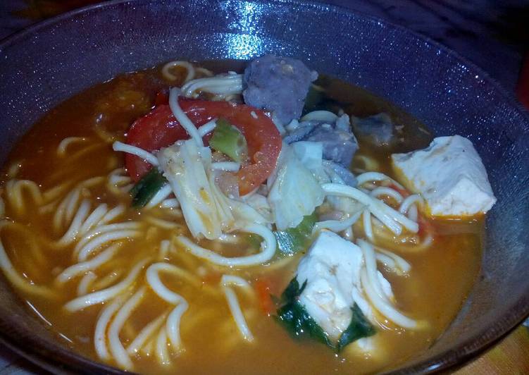 resep lengkap untuk Tom yam mie no seafood pedass