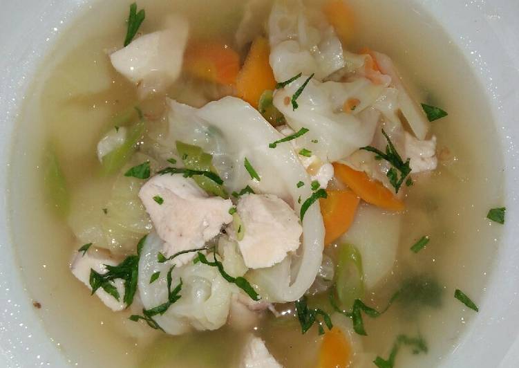 Sayur sop ayam dadu