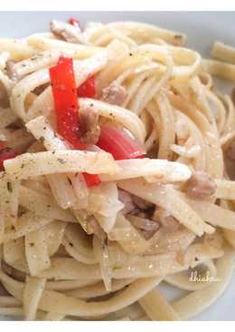 Fettucine Chilli Aglio Olio with Tuna