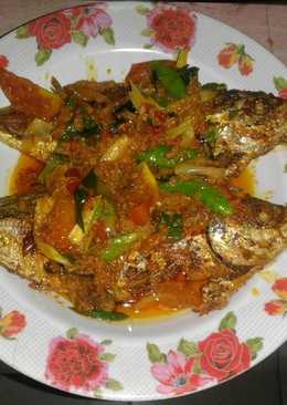 Ikan kembung bumbu acar