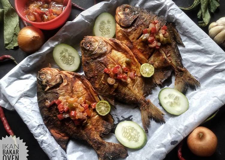 gambar untuk cara membuat Ikan Bawal Bakar Oven