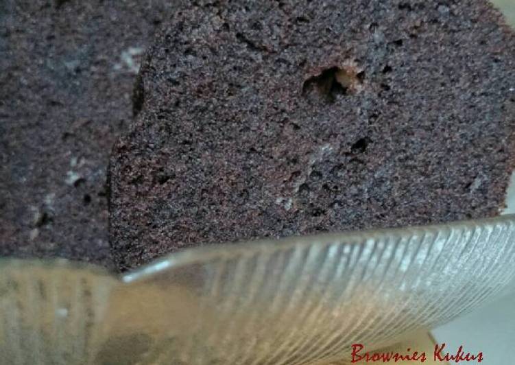 gambar untuk cara membuat Brownies Kukus Ketan Item Keju