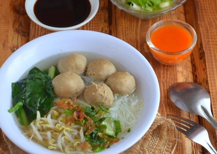 bahan dan cara membuat Kuah Bakso Sapi