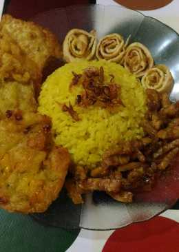 Nasi kuning magicom sederhana