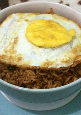 Nasi goreng mawut ala anak kos