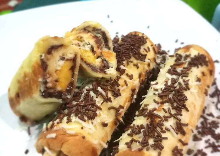 Roti gulung pisang