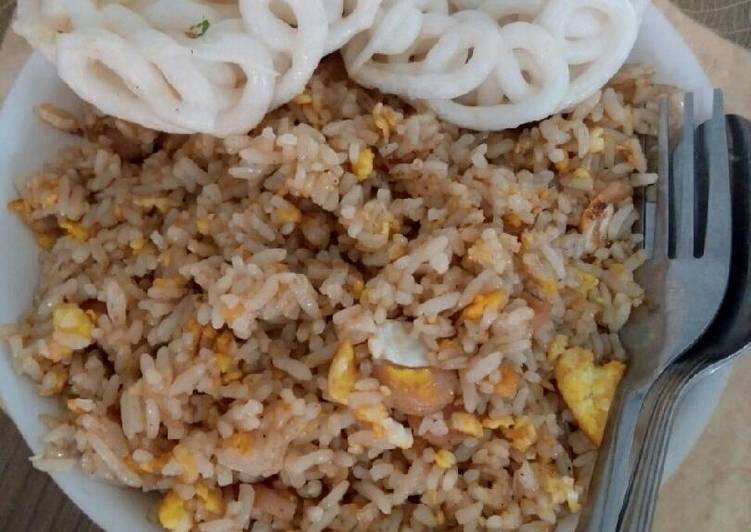 resep masakan Nasi Goreng Telur Sosis Sederhana