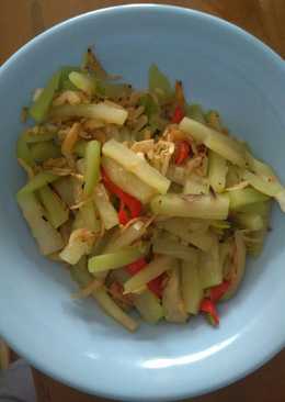 Tumis labu siam with Ebi