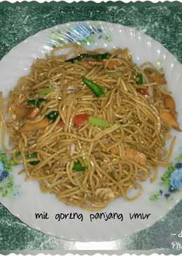 Mie goreng panjang umur