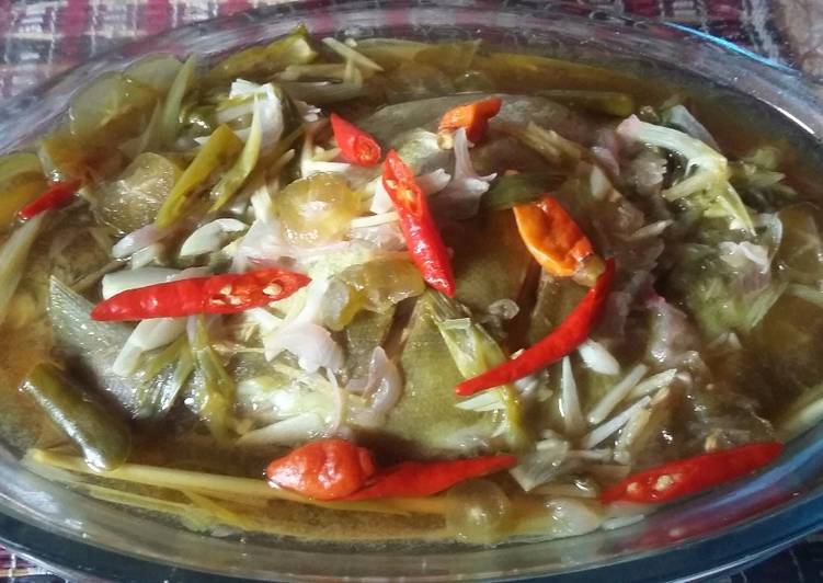 Resep Steam bawal belimbing wuluh - Nida