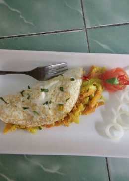 Egg white omelet with yellow pickle