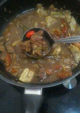 Simple Sweet Beef Curry (Tongseng)