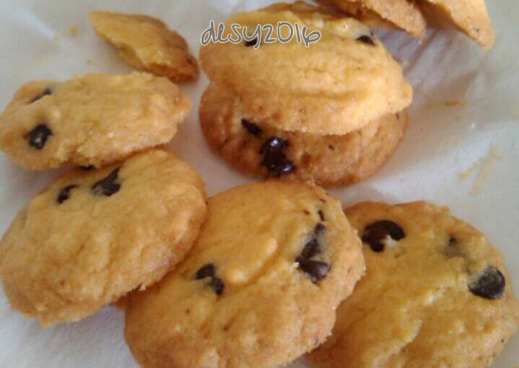 Resep Kukis jeruk sari chocochips Dari Desy Priyatiningsih