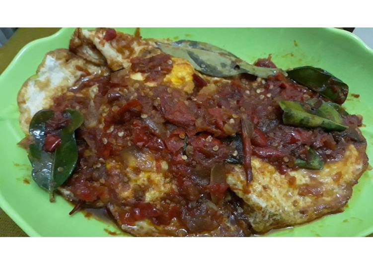 Resep Telur Ceplok Balado (Tanpa MSG) Dari Putri Chairunnisa