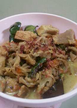 Usus ayam bumbu kuning