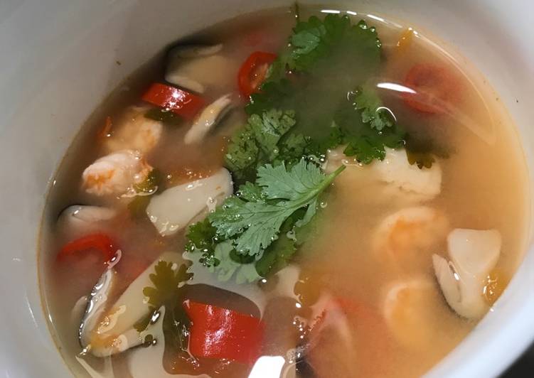 gambar untuk resep Tom yum goong