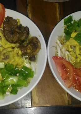 Soto Ayam Kuah Kuning