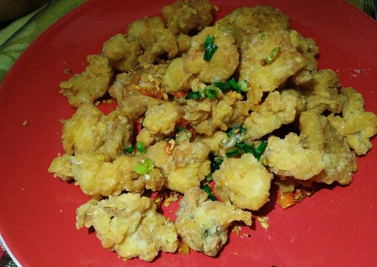 Kulit ayam cabe garam