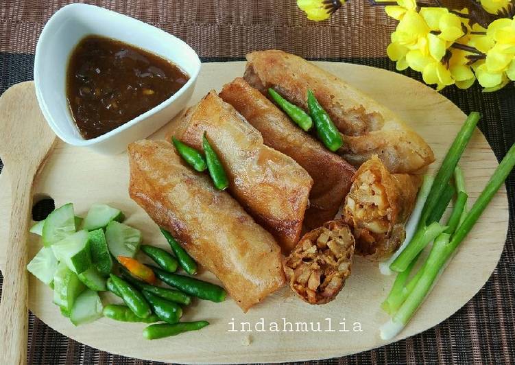 resep makanan Lumpia Semarang + saos bawang