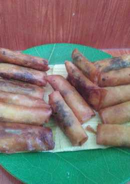 Lumpia isi kentang keju coklat