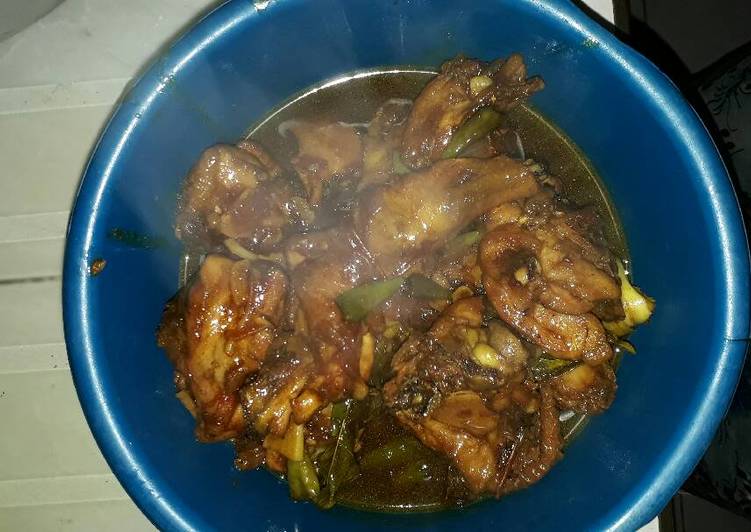 bahan dan cara membuat Ayam kecap Rempah