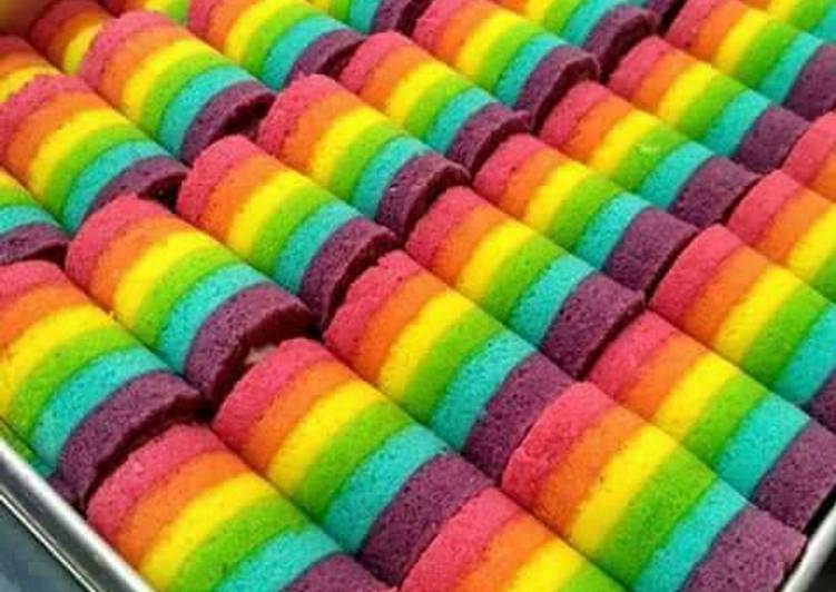 resep lengkap untuk Mini rainbow roll cake