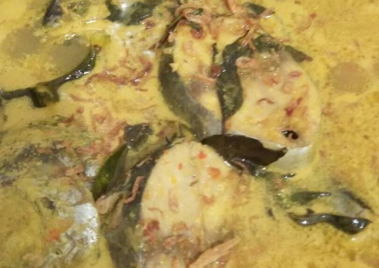 Resep Ikan tuna kuah kuning Karya ren_mamy jiyofaiz