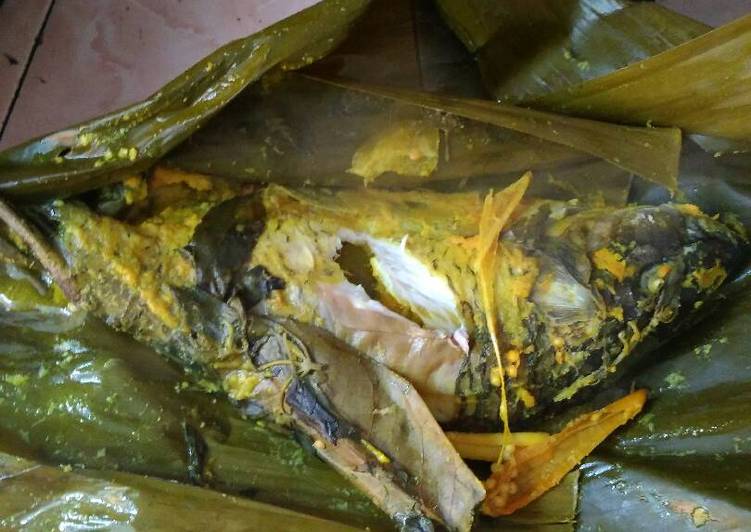 gambar untuk cara membuat Pepes ikan mas