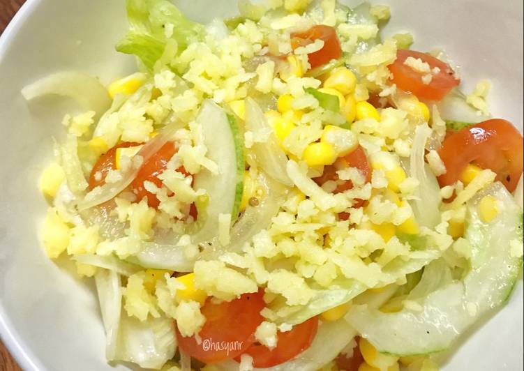 bahan dan cara membuat Vegetable Salad With Olive Oil Dressing