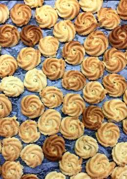 Almond cookies