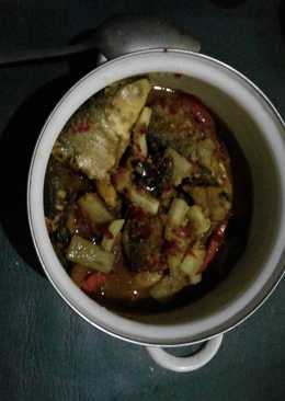 Ikan bandeng bumbu kuning ma Ken