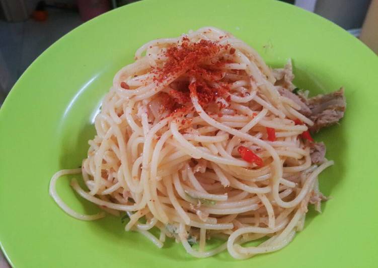 resep makanan Spaghetti Aglio Olio Spicy Tuna