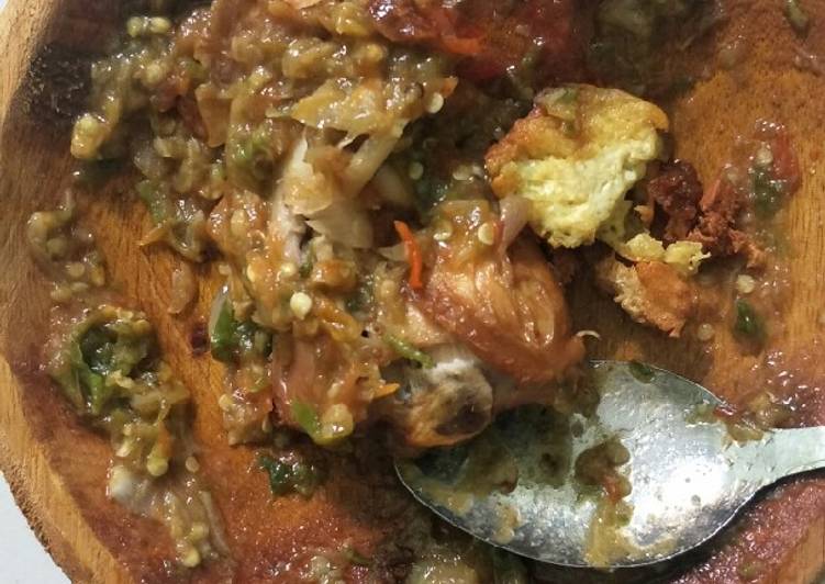  Resep Ayam penyet oleh rningtiast Cookpad